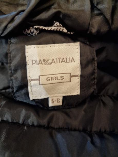Prechodna bunda, piazza italia,110