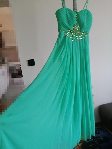 Mentolové šaty, 38