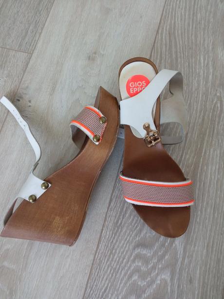 Kožené sandále, 36