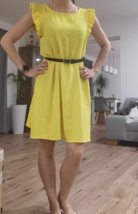 Žlté letné šaty, s