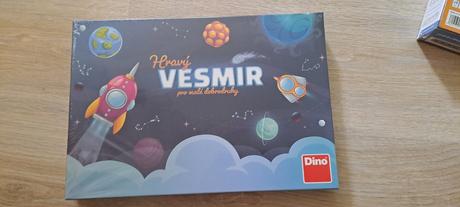 Vesmir spolocenska hra, 