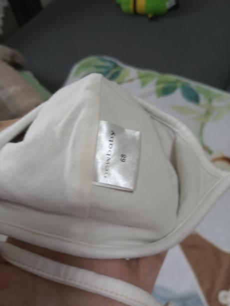 Čiapka a nákrčník, 68