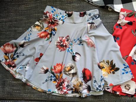 Šaty a sukne - rôzne, l / m / s