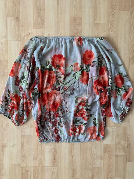 Výpredaj -30 percent - blúzka s oranžovými kvetmi, m