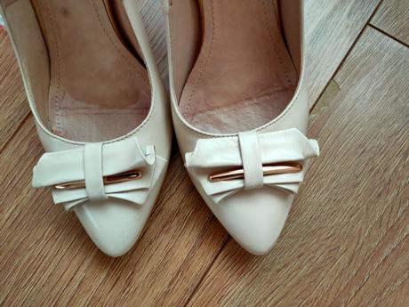 Dámske lodičky zn.kati, 37