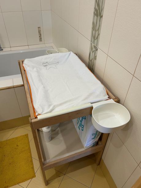 Prebalovaci pult ikea, 