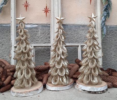 Vianočné  zlaté stromčeky, 