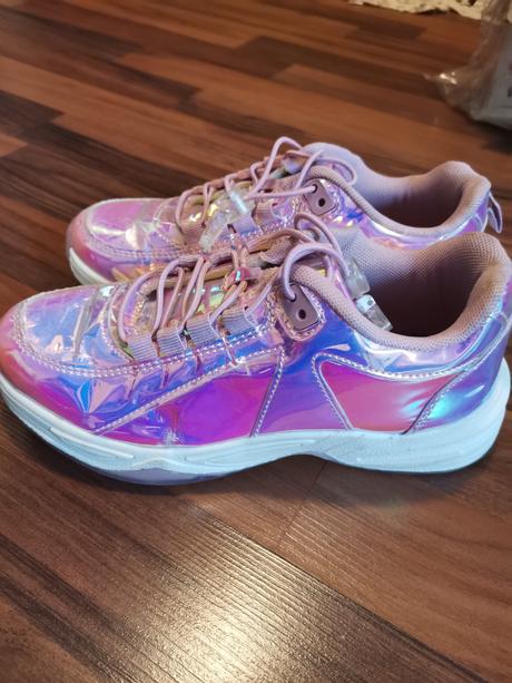 Botasky, reserved,34