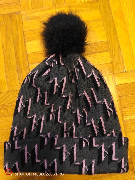 Karl lagerfeld originál luxusná dámská čiapka, 