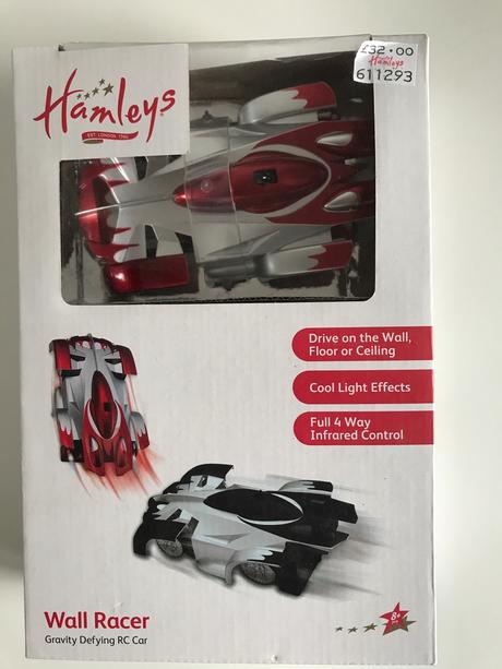 Wall racer - antigravitačne auto, 