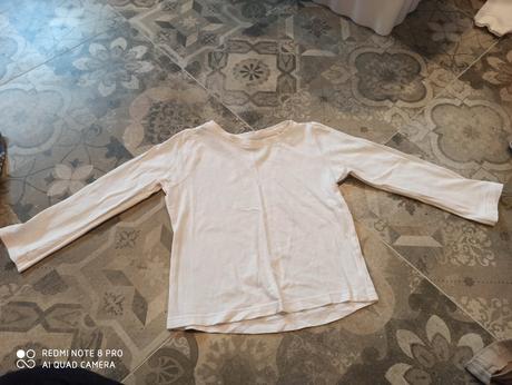 Tricko, reserved,104