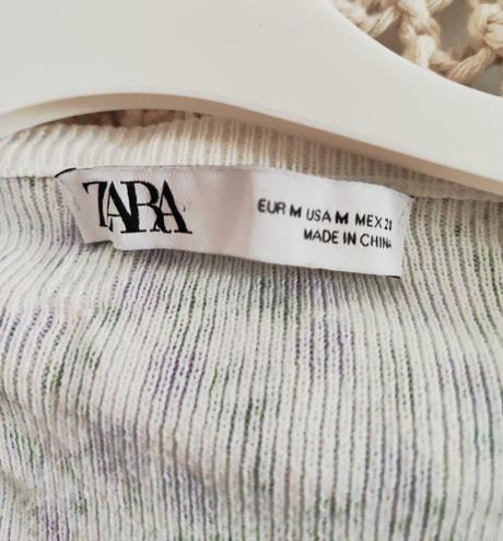 Krátky kvietkovaný svetrík zara, zara,m