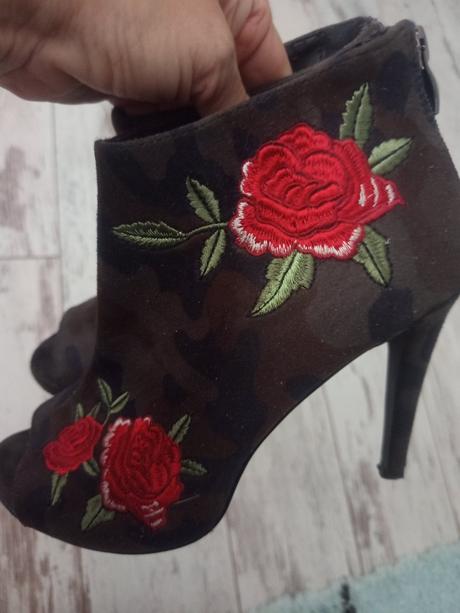 Čižmičky, graceland,38