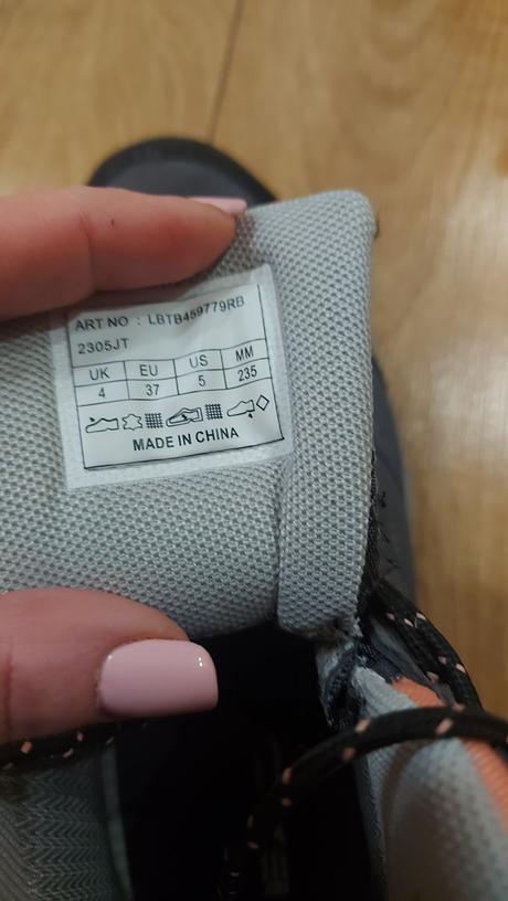 Turistické topánky, 37