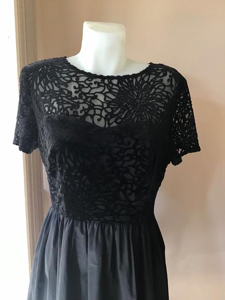 Krásne šaty jack wills/nav8, 40