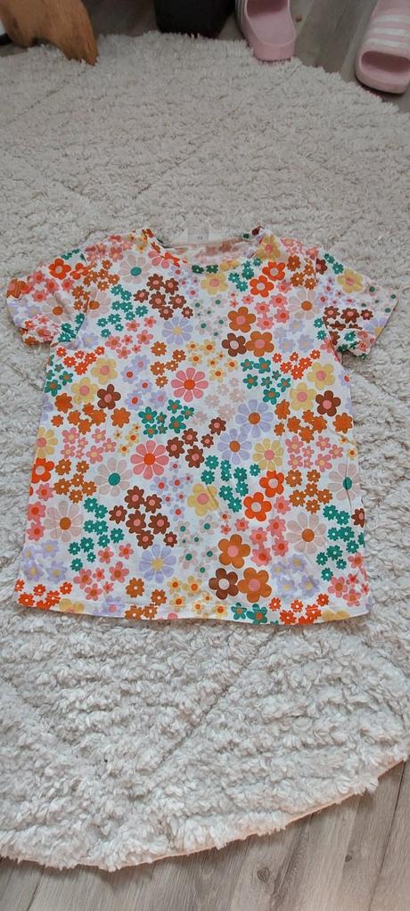Kvietkove tričko, h&m,140