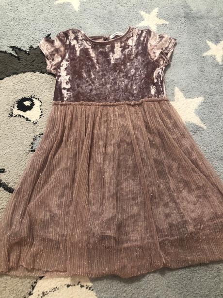 Semišové saty, sinsay,128