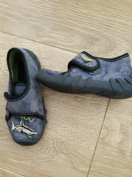 Papucky, 23
