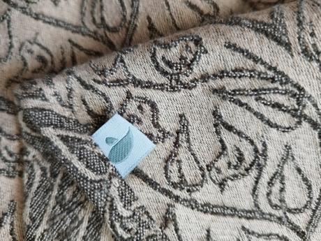 Šatka loktu she, loktu she