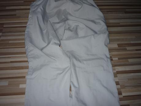 Sustaky bledo sede, 140