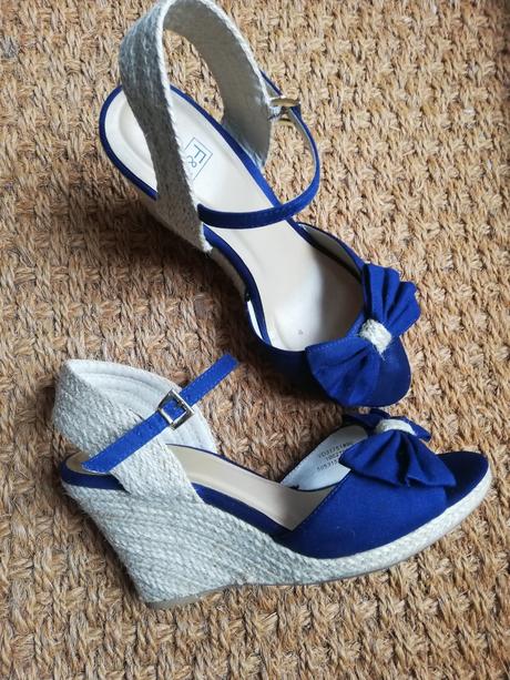 Sandalky s otvorenou spickou, f&f,39