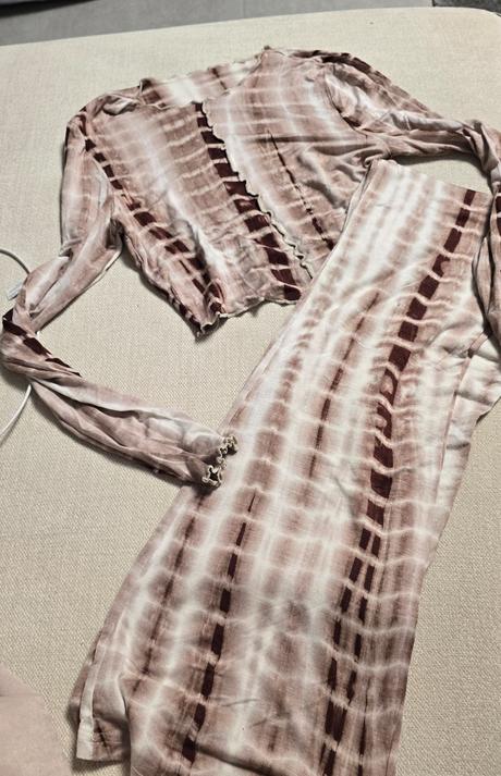 Dievcenska dvojdielna, xs