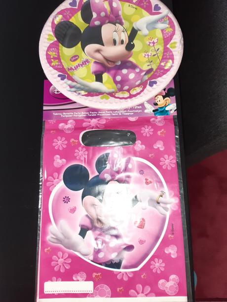 Predam party obrus a tanieriky, 