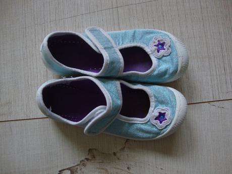 Papučky, 28