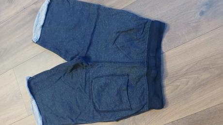 Chlapcenske teplakove kratase, 128