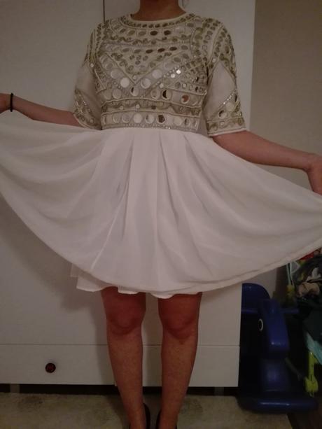 Zrkadlove saty znacky asos, 36