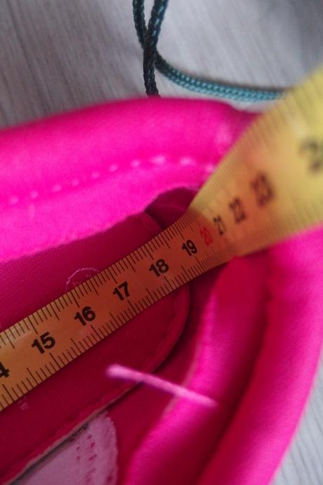 Ružove plávacie, 28