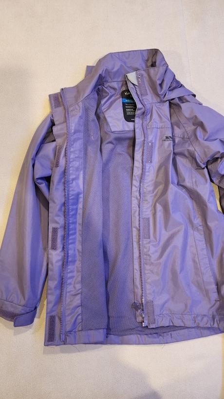 Bunda treková ľahká nepremokavá 9/10 rokov trespas, 134