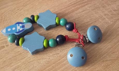 Drevená retiazka na cumeľ či hračku, 