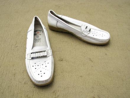 Biele kožené mokasíny, 41