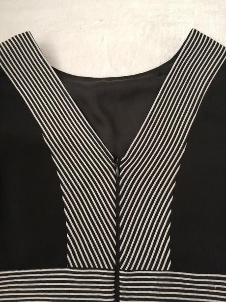 Pekné elegantné šaty, 36