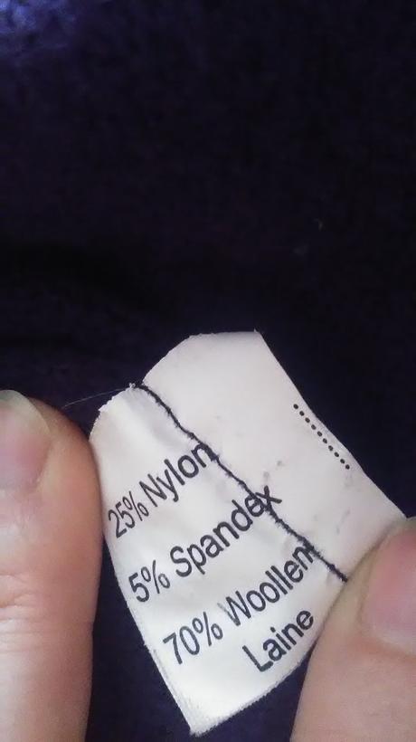 Tmavofialový pulóver, 40