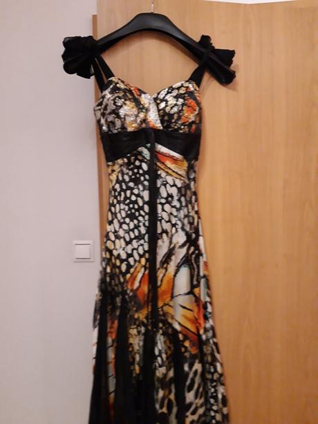 Spoločenské šaty, 38