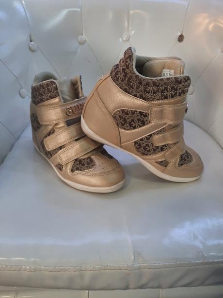 Tenisky guess, guess,33