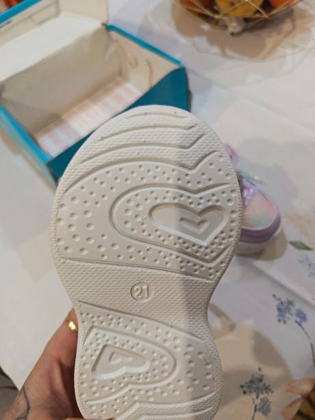 Predám nové botasky, adidas,21