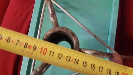 Predám železný stojan na stromček., 