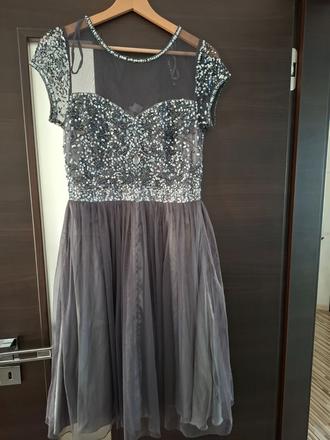 Spolocenske saty, 38