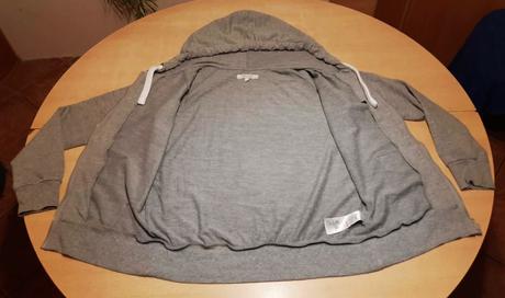 Predám sivú mikinu peacocks veľ. 14 (s), s