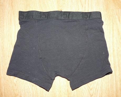 Čierne boxerky, 146