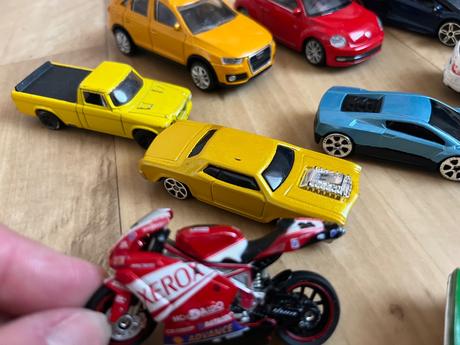 Autíčka angličáky 1,