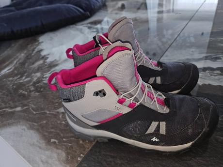 Topánky na turistiku, quechua,36