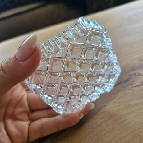 Retro tanierik z brúseného skla, 