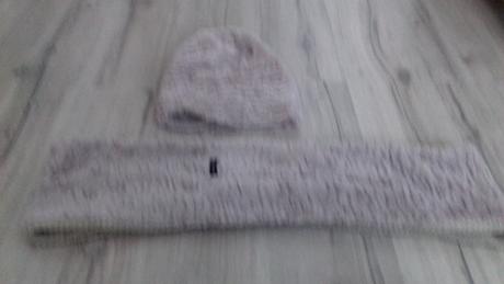 Sal a ciapka reserved, reserved,s