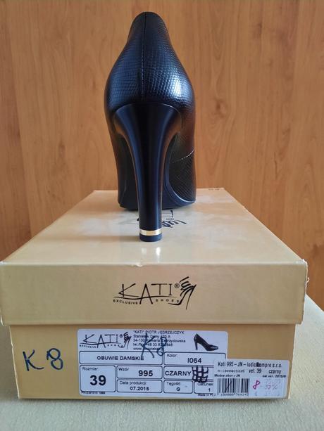 Čierne lodičky číslo 39, 39