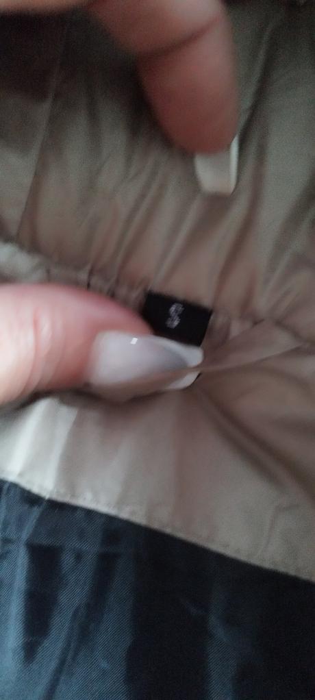 Prechodná bunda nenosená, s