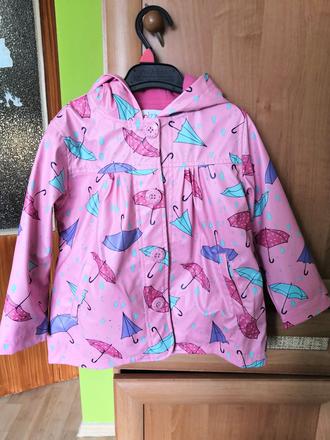 Pogumovany kabatik, 104